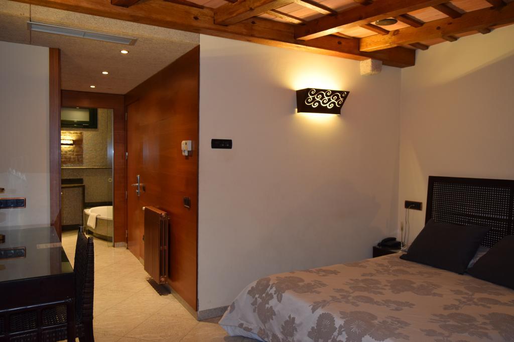 Hotel Historic Girona Bagian luar foto