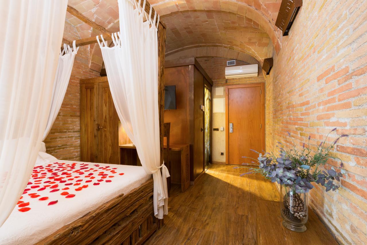 Hotel Historic Girona Bagian luar foto