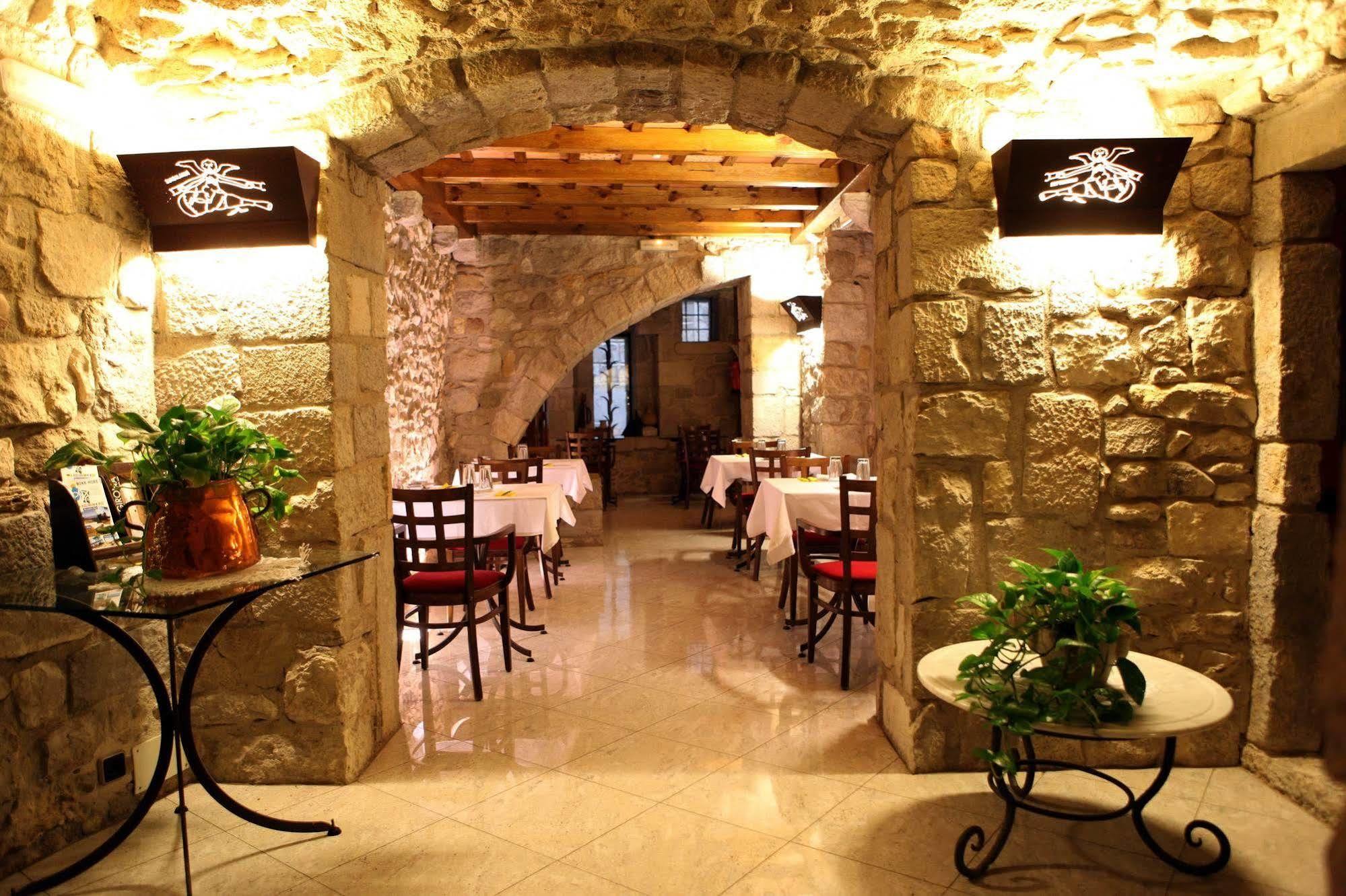 Hotel Historic Girona Bagian luar foto